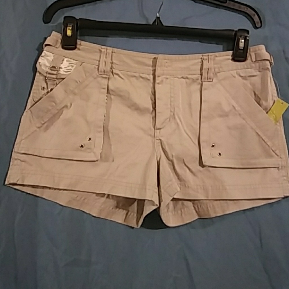 Gianni Bini grey short sz 6 / EU 36 NWT